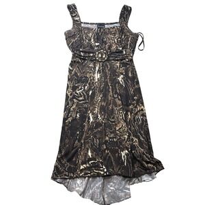 En Focus Dress women size 6P Brown high low helm sleeveless padded